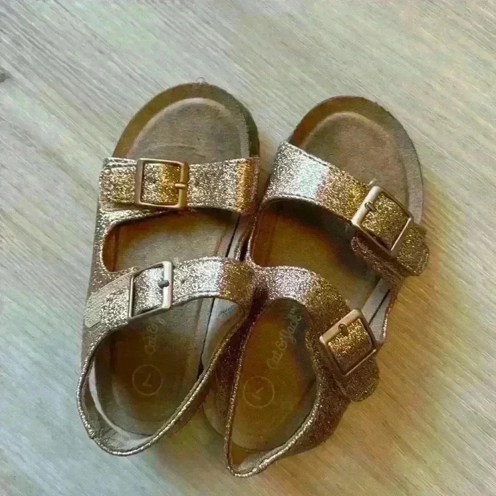 Cat and Jack sparkle sandals size 7